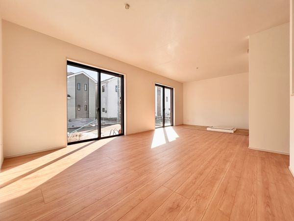 府中市日新町5丁目 新築戸建D号棟 リビング