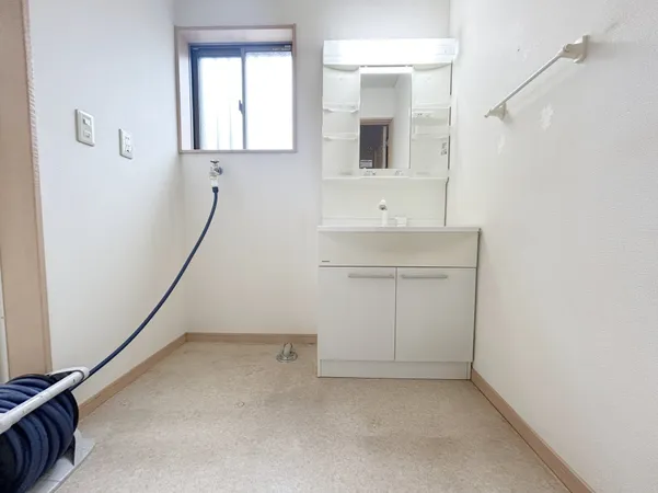 家具・調度品は物件価格に含まれません。