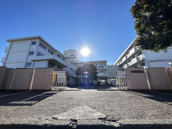 市立第八中学校徒歩28分