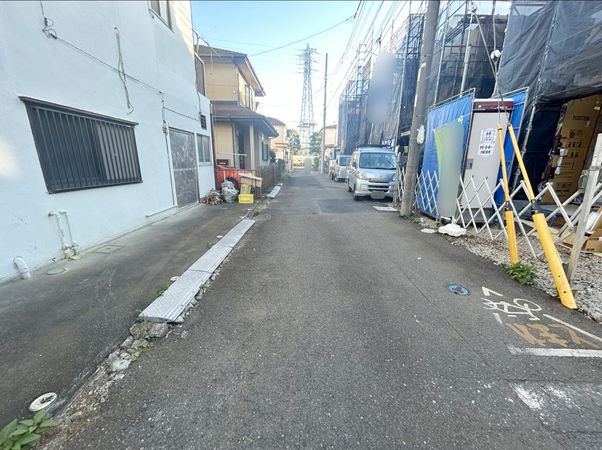 府中市武蔵台1丁目 新築戸建 1号棟 前面道路含む外観