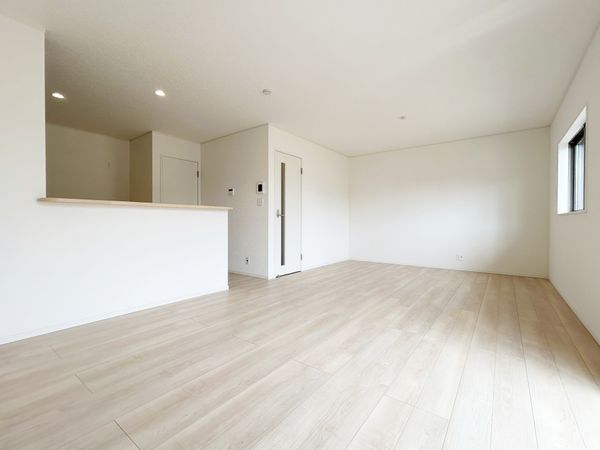 府中市日新町4丁目 2号棟 リビング