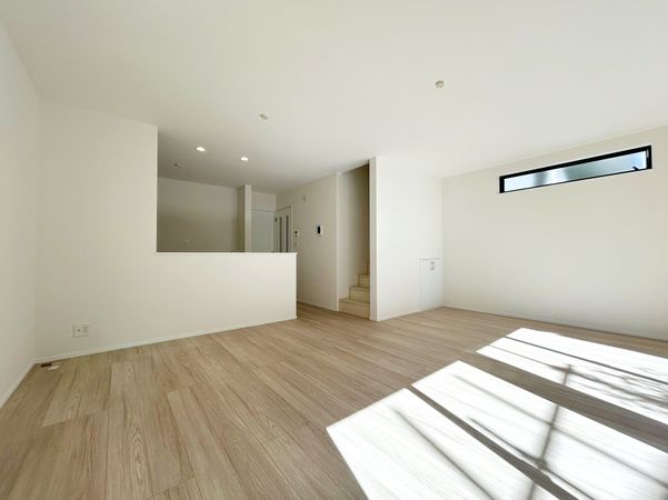 府中市日新町5丁目 N号棟 リビング