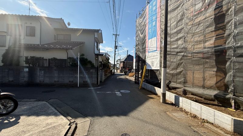 府中市清水が丘3丁目 新築戸建 9号棟 前面道路含む外観 府中市清水が丘3丁目 新築戸建 9号棟 前面道路含む外観