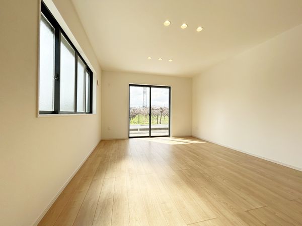 府中市朝日町1丁目 新築戸建 4号棟 リビング