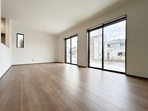 府中市日新町5丁目 新築戸建 3号棟 リビング