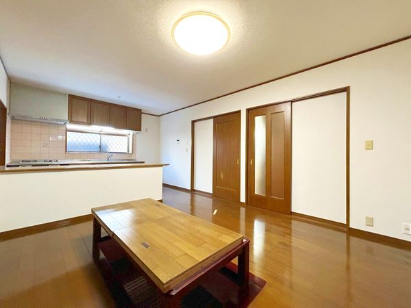 府中市四谷3丁目 戸建 リビング