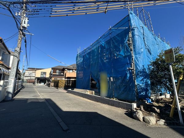 府中市分梅町5丁目 新築戸建1号棟 前面道路含む外観