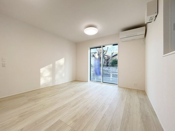 府中市四谷2丁目 戸建 2号棟 リビング