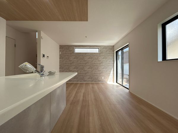 府中市新町2丁目 新築戸建 2号棟 リビング