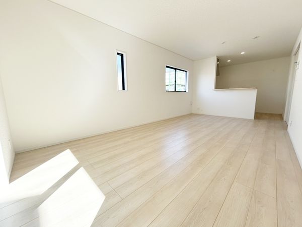 府中市清水が丘3丁目 新築戸建 4号棟 リビング