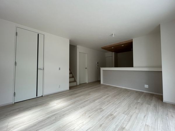 府中市小柳町2丁目 新築戸建 1号棟 リビング