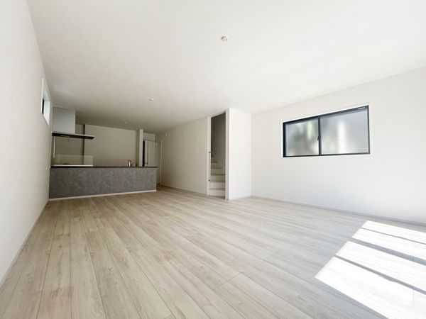 府中市浅間町4丁目 新築戸建 2号棟 リビング
