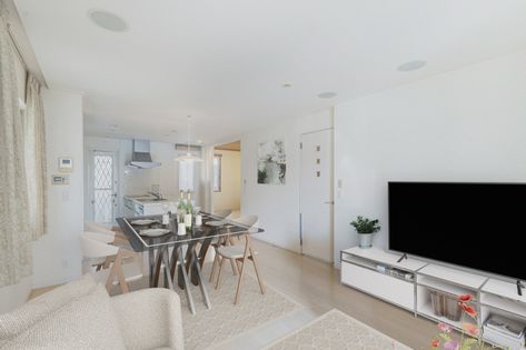 日野市栄町3丁目 戸建 リビング