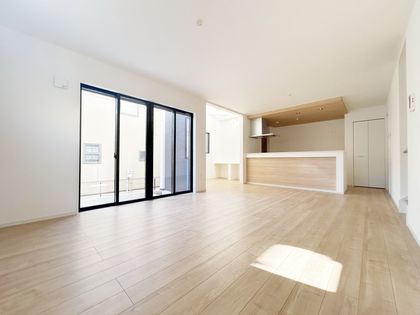 府中市武蔵台1丁目 新築戸建 リビング