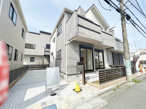 府中市小柳町5丁目 新築戸建6号棟 前面道路含む外観 府中市小柳町5丁目 新築戸建6号棟 前面道路含む外観