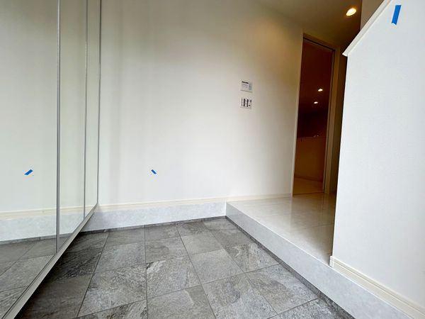 府中市是政3丁目 新築戸建 6号棟 玄関 府中市是政3丁目 新築戸建 6号棟 玄関