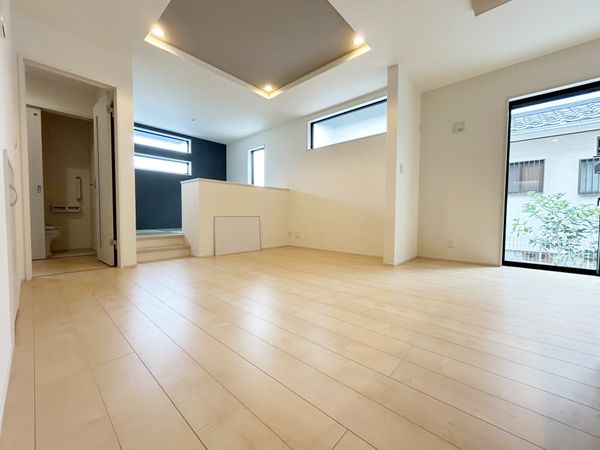 府中市栄町3丁目 新築戸建 リビング 府中市栄町3丁目 新築戸建 リビング