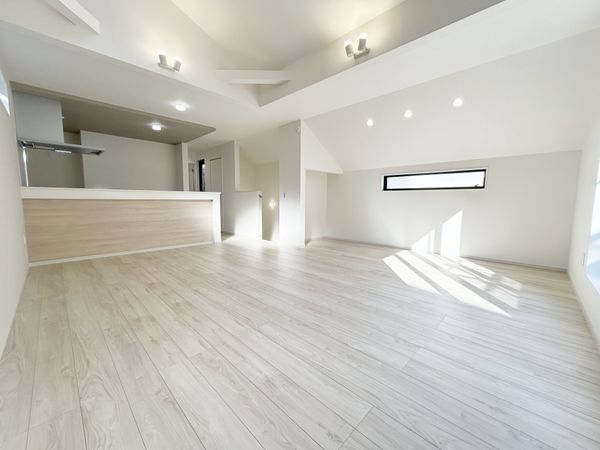 府中市分梅町2丁目 新築戸建 1号棟 リビング