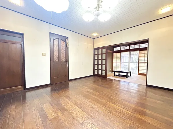 家具・調度品は物件価格には含まれません。