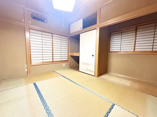 家具・調度品は物件価格には含まれません。