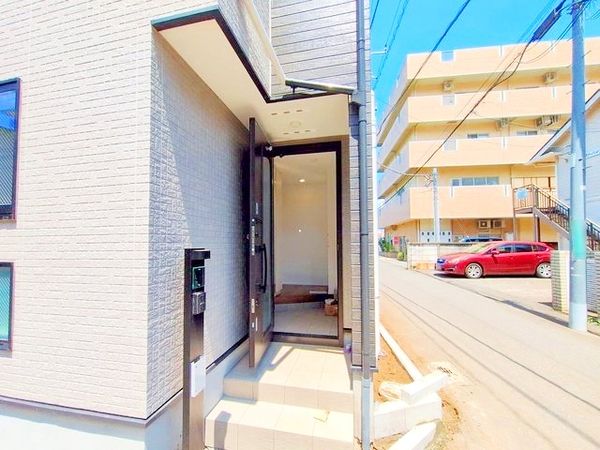 府中市西府町2丁目 新築戸建 玄関 府中市西府町2丁目 新築戸建 玄関