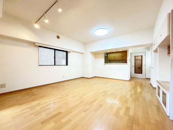 メゾン府中 リビング メゾン府中 リビング