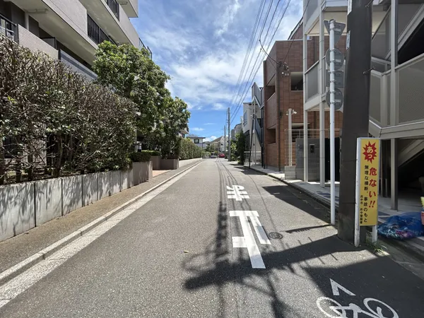 南側前面道路