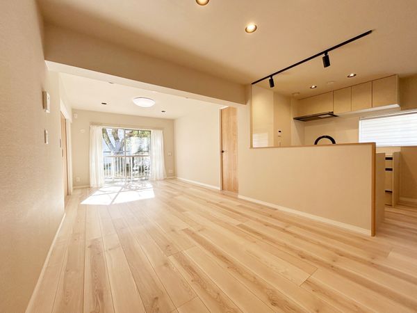 府中第2団地エステート晴見 2号棟 リビング