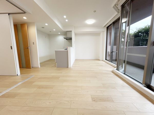 ラヴィドール府中武蔵野台 リビング