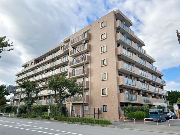 ライオンズマンション府中是政 外観