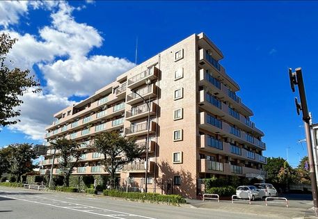 ライオンズマンション府中是政 外観