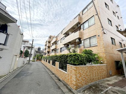 マック千歳烏山コート 外観