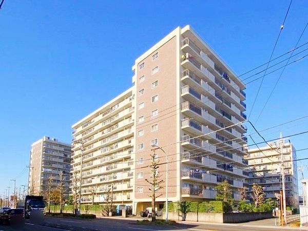 多摩稲城マンション A棟 外観 多摩稲城マンション A棟 外観