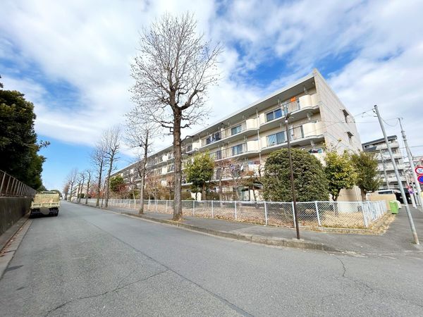 ニューライフマンション武蔵野台 E棟 外観