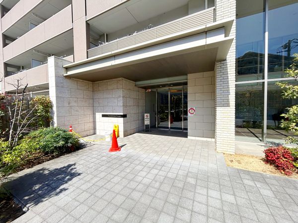 デュオヒルズ府中多摩川 エントランス