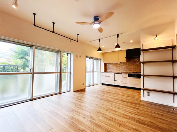 日商岩井府中マンション リビング 日商岩井府中マンション リビング