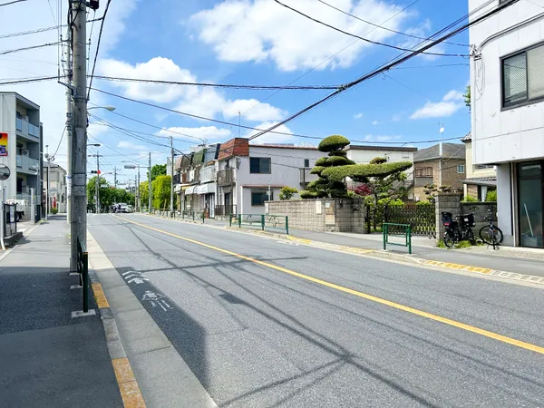 北西側道路