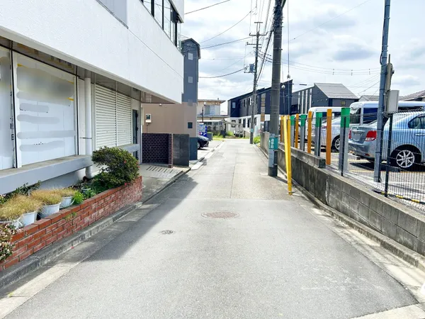 西側道路