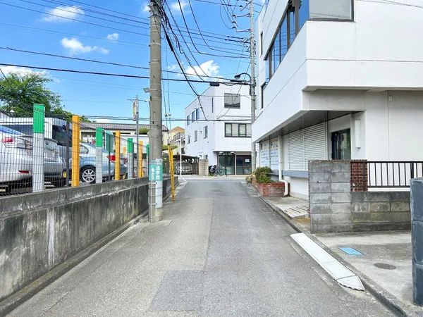 西側道路