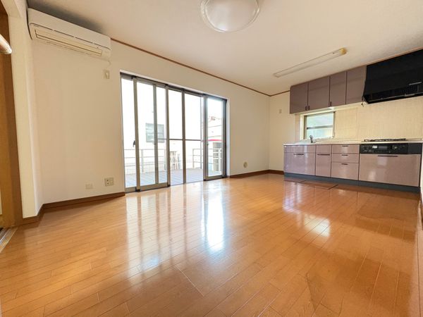 三鷹市新川4丁目 戸建 リビング