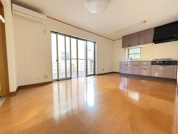 三鷹市新川4丁目 戸建 リビング 三鷹市新川4丁目 戸建 リビング