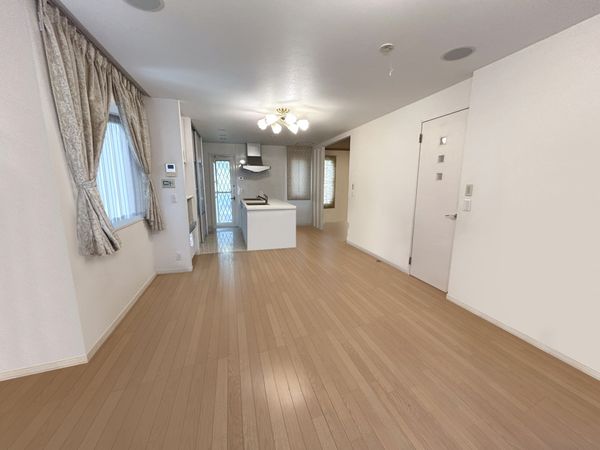 日野市栄町3丁目 戸建 リビング 日野市栄町3丁目 戸建 リビング