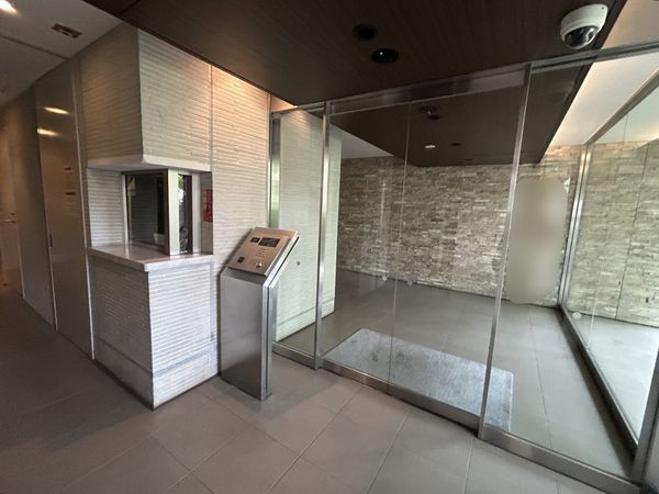 グランドメゾン千歳烏山 エントランス