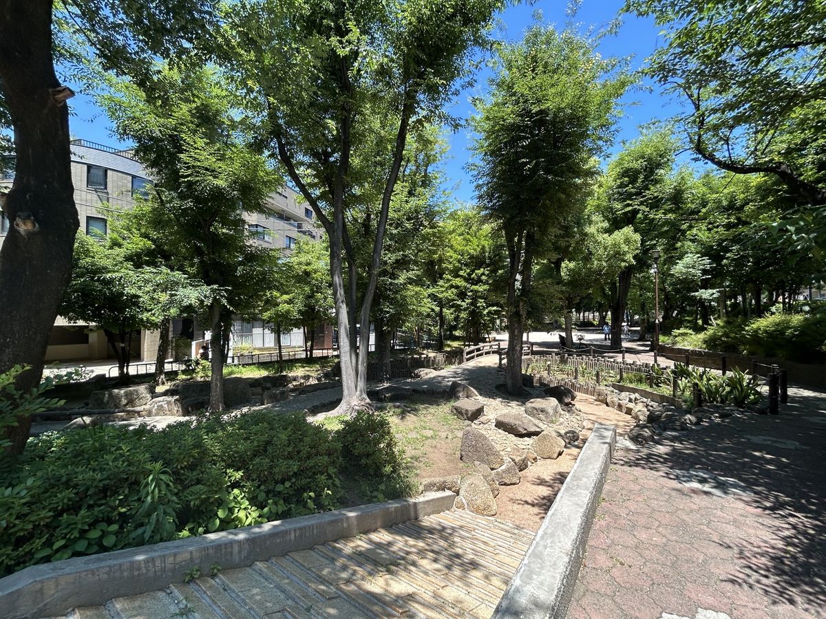 ロムルスコート幡ヶ谷 渋谷区立幡ヶ谷第二公園(約110m) 渋谷区立幡ヶ谷第二公園(約110m)