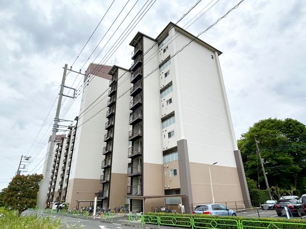 狛江ハイタウン 3号棟 外観 狛江ハイタウン 3号棟 外観