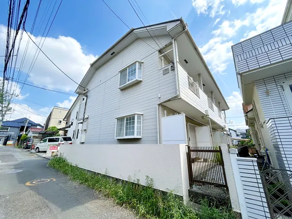 全住戸南向きにつき陽当り良好です。