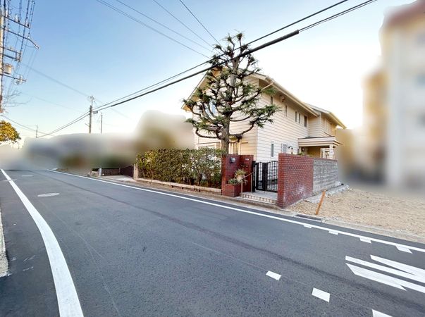 五色山4丁目 土地 前面道路含む外観 五色山4丁目 土地 前面道路含む外観