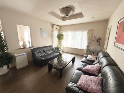 神和台2丁目 戸建 リビング