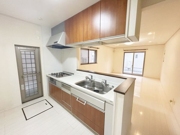 玉津町出合 戸建 キッチン