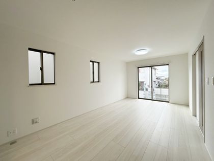 桃山台3丁目 新築戸建 2号棟 リビング